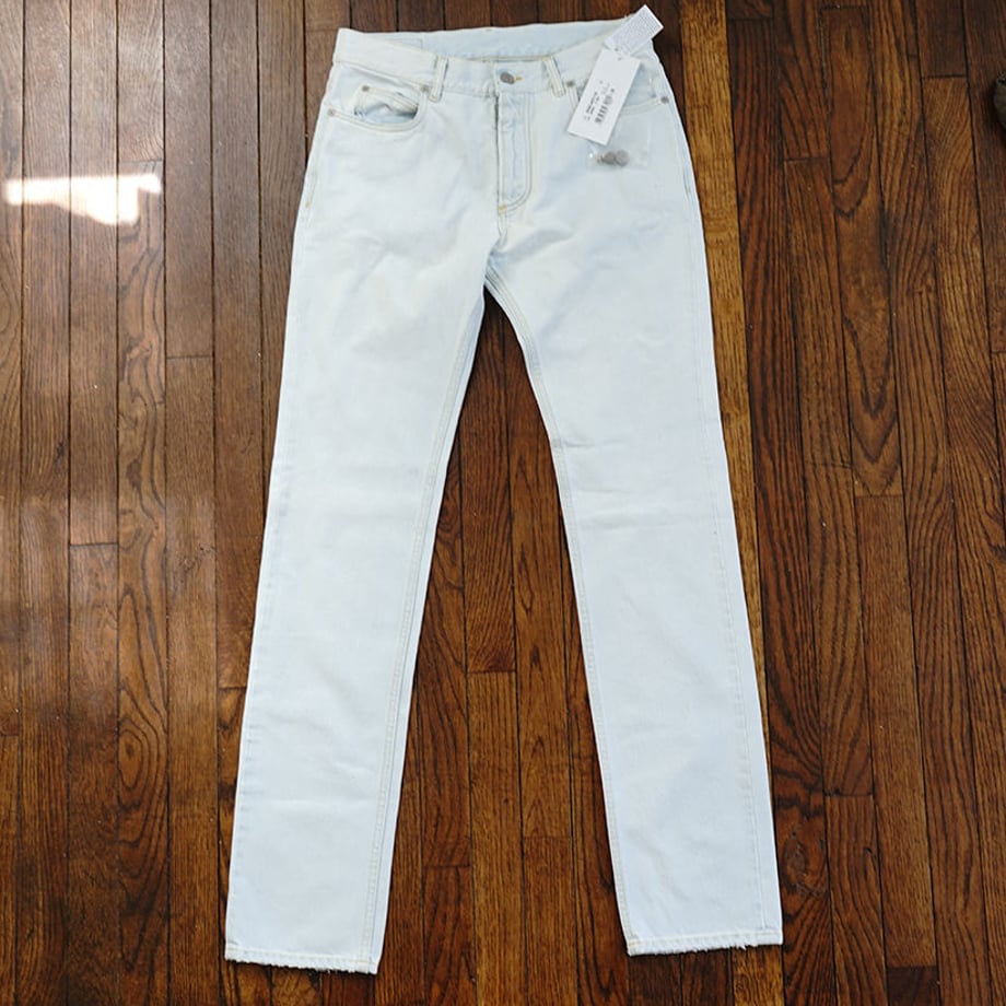 5eb694a672b911229edc73a3