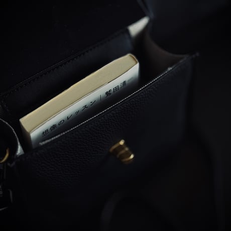 【import factory sample】”シボ革” leather shoulder bag