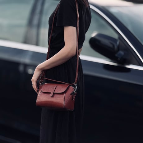 【price down】import factory sample leather shoulder bag brown