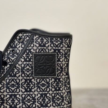 loewe anagram sneakers 41