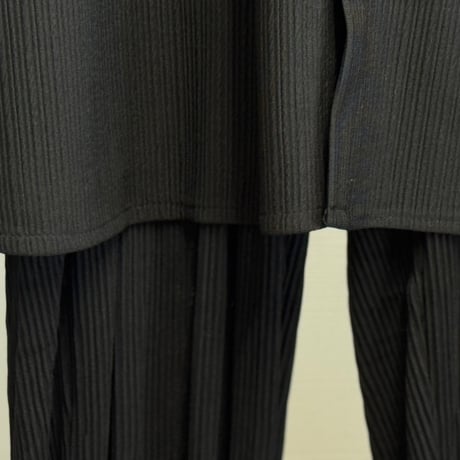 factory sample pleats oversize set up black