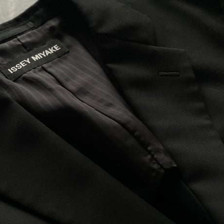 isseymiyake black set up suit 3