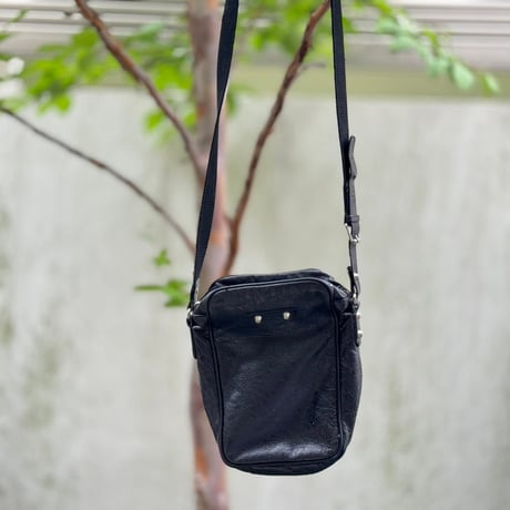 balenciaga leather shoulder bag