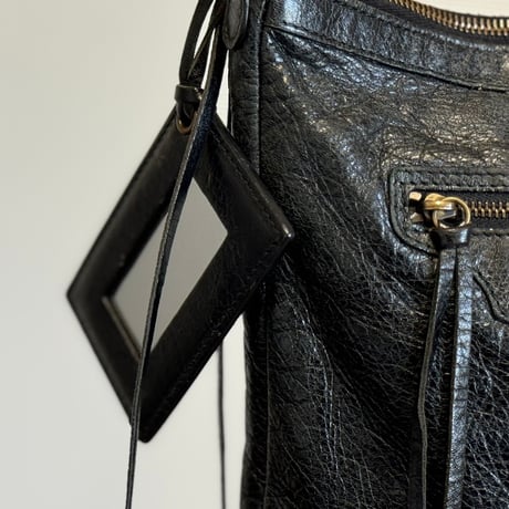 balenciaga leather shoulder bag
