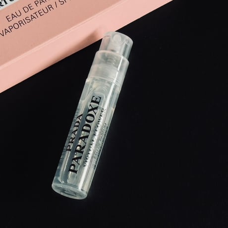 prada "PARADOXE" vartual frower