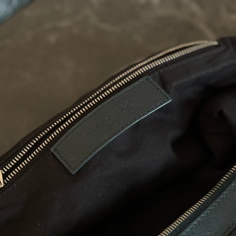 balenciaga leather shoulder bag