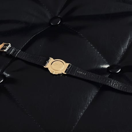 gucci leather belt vintage watch