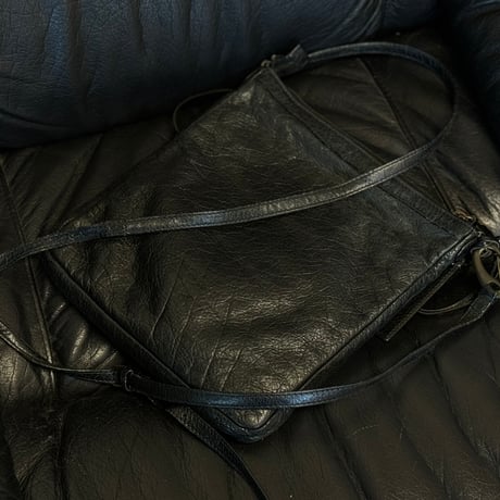 balenciaga leather shoulder bag