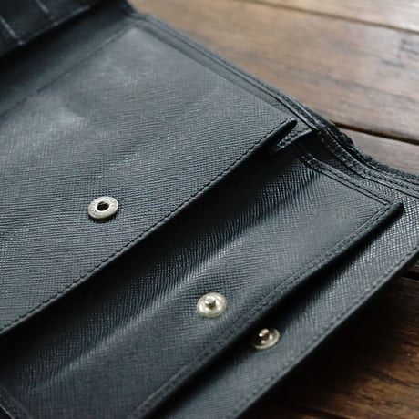 prada wallet