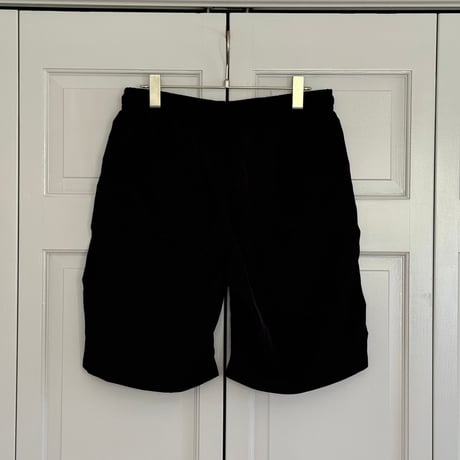 needles shorts S