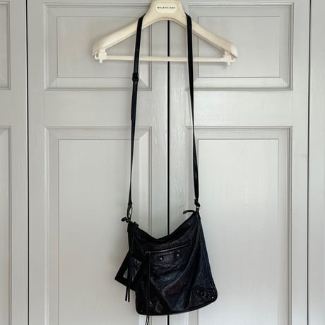 balenciaga leather shoulder bag