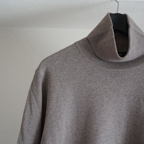 新品 Alpha Studio turtleneck knit