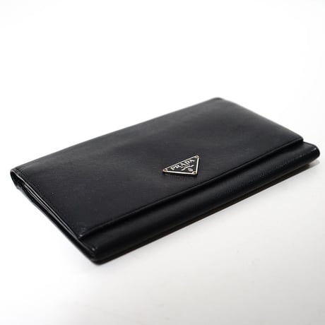 prada wallet