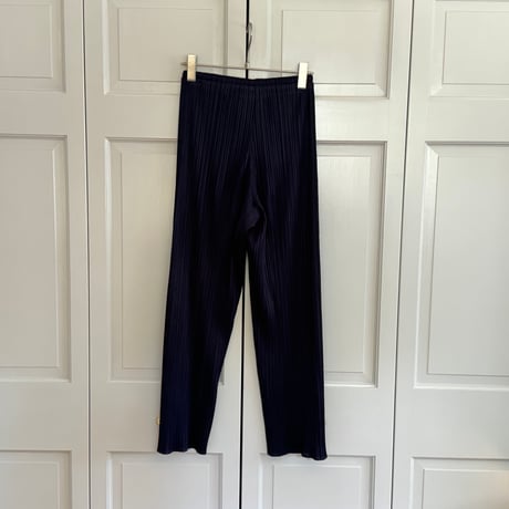 isseymiyake pleats pants