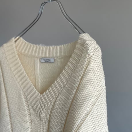 valentino over size logo knit