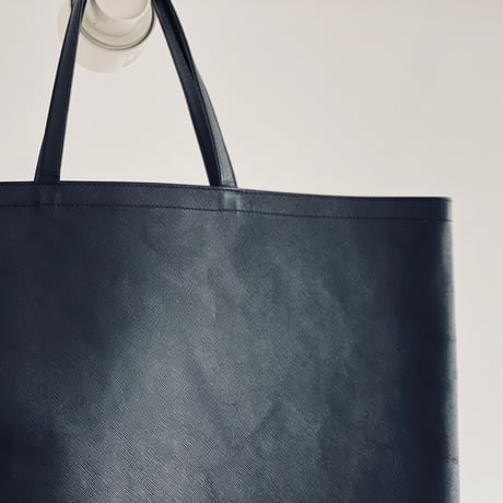 comme des garçons logo tote bag