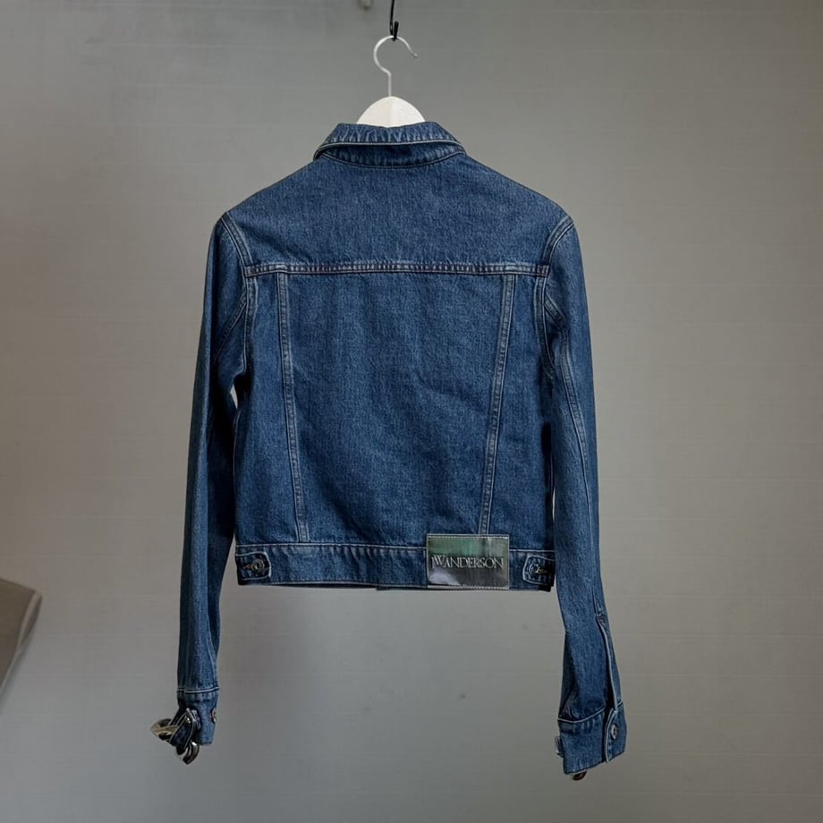 6acc88de354456a1aa4e7c94