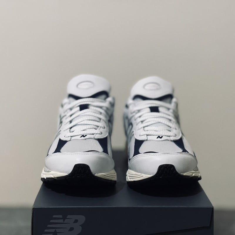 新品 new balance 2002R uk7.5 | requality 新品 new balance 2002R uk7.5 | requality