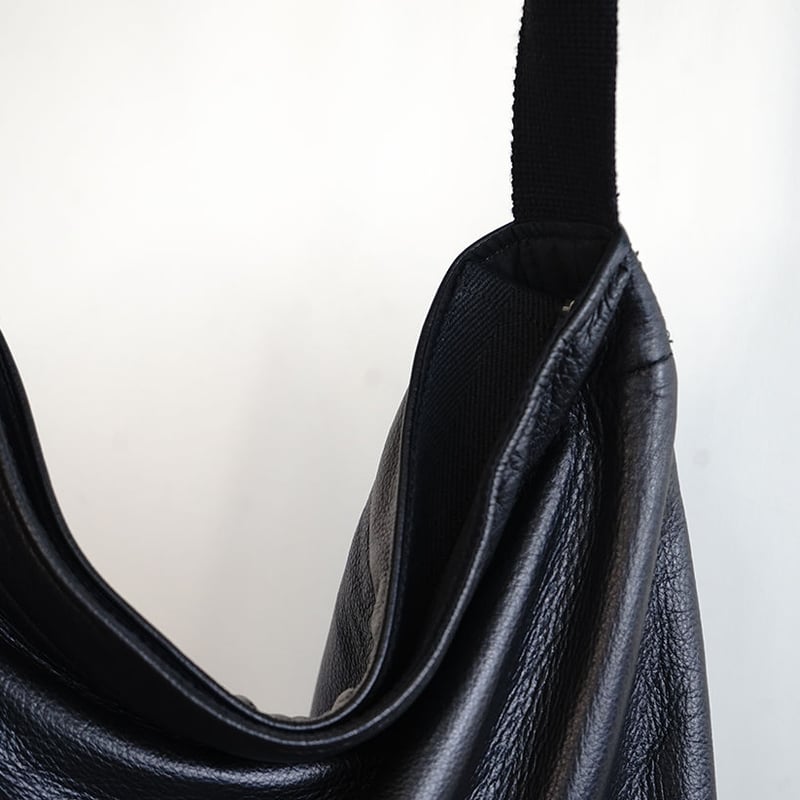 未使用 yohji yamamoto signature leather bag | requ 未使用 yohji yamamoto signature leather bag | requ