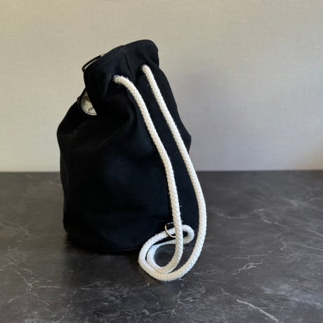 chanel logo shoulder bag