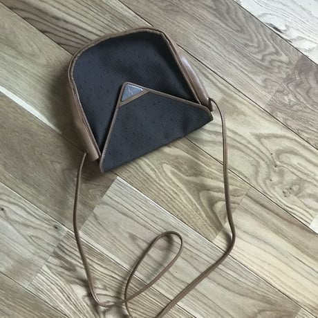 saint laurent shoulderbag