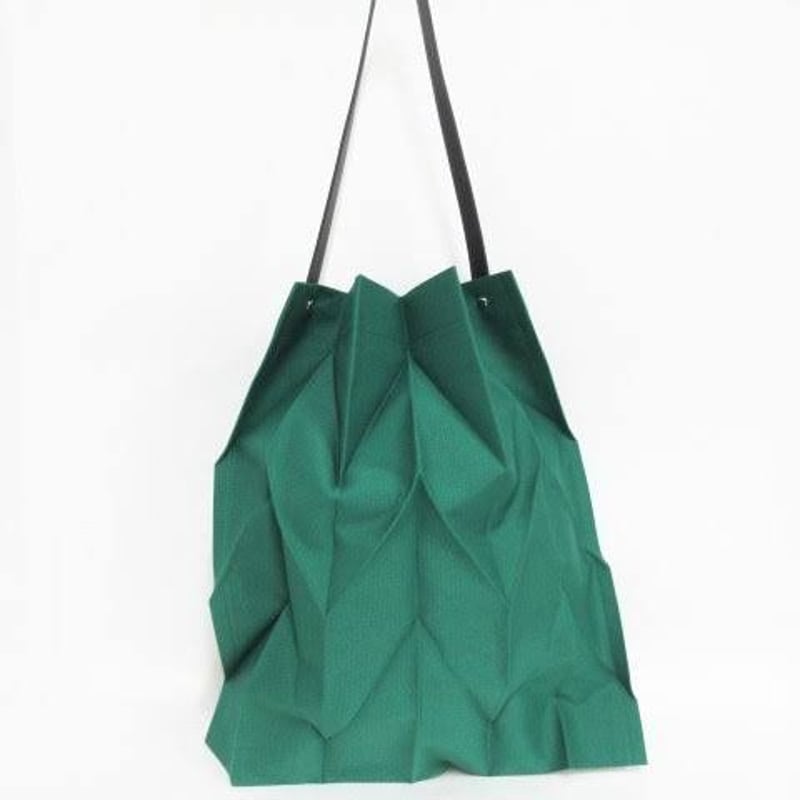 新品 isseymiyake × ittala pleats bag green | requ