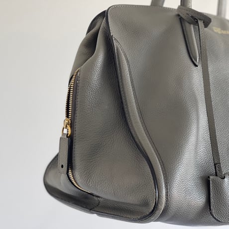 alexander mcqueen 2022ss skull motif leather bag