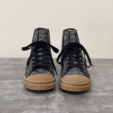 loewe anagram sneakers 41