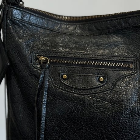 balenciaga leather shoulder bag