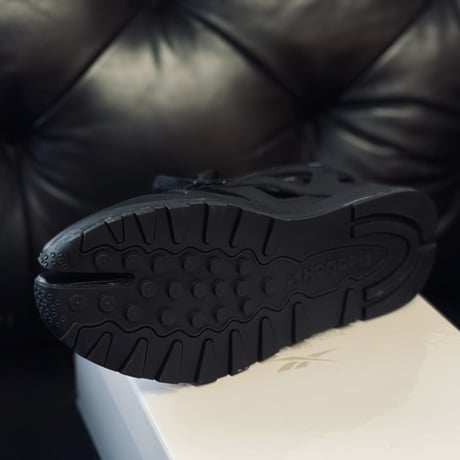 新品 maison margiela × reebok cut out tabi shose black
