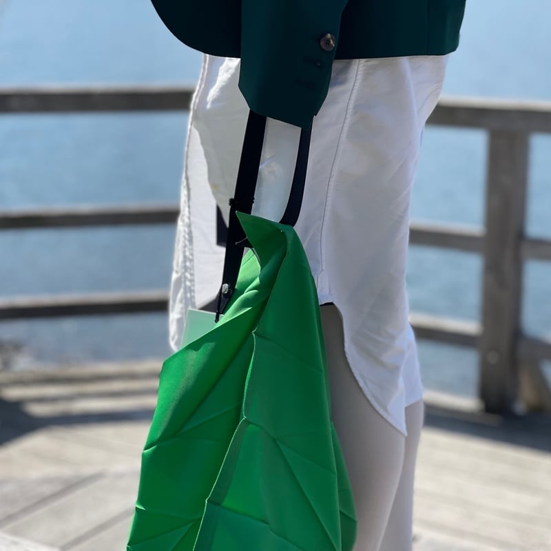 新品 isseymiyake × ittala pleats bag green | requ