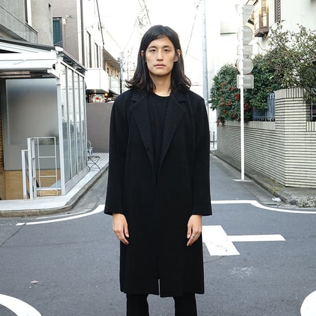 HOMME PLISSÉ ISSEY MIYAKE coat