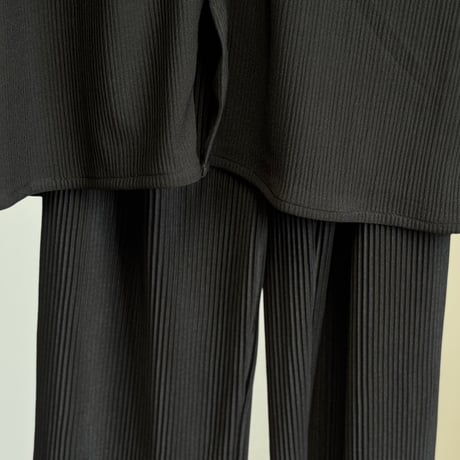 factory sample pleats shirt + pants black