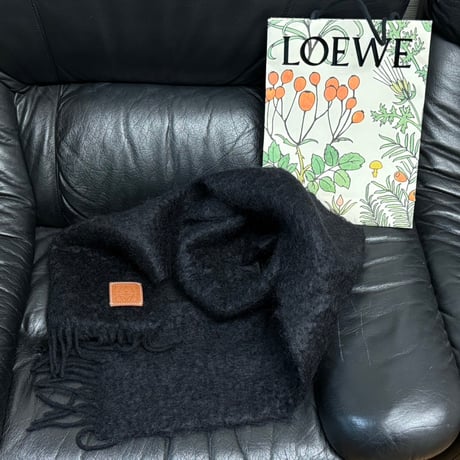 【国内正規】loewe anagram mohair muffler B