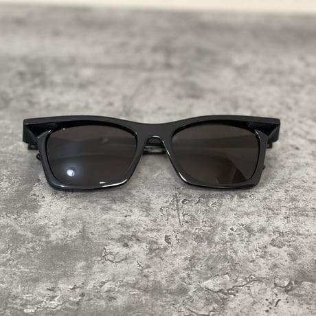 新品 balenciaga logo sunglasses