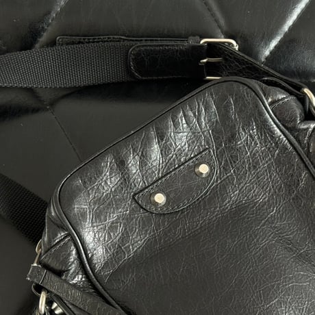 balenciaga leather shoulder bag