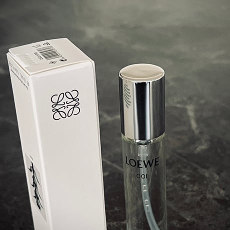新品 loewe "001" MAN”