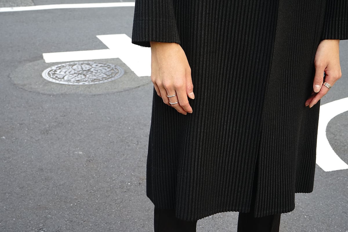 【Ben】オムプリッセ イッセイミヤケ ロングジャケット 黒 Ben】オムプリッセ イッセイミヤケ ロングジャケット 黒 HOMME PLISSE