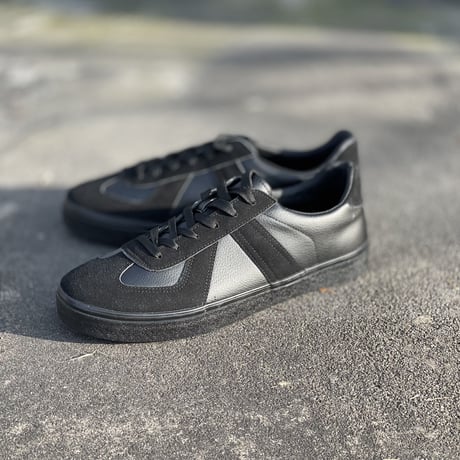 新品 german trainer factory sample black 26-27cm