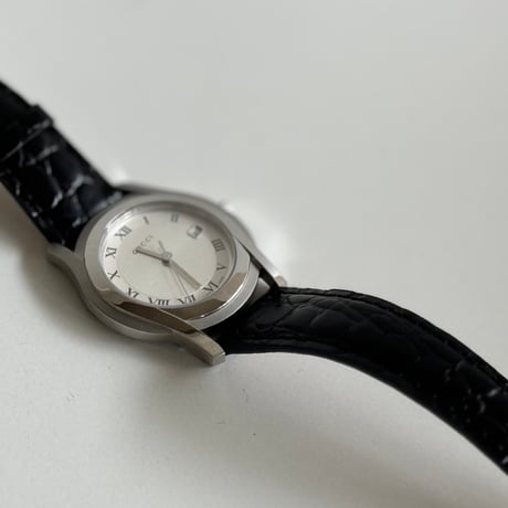 gucci dress watch