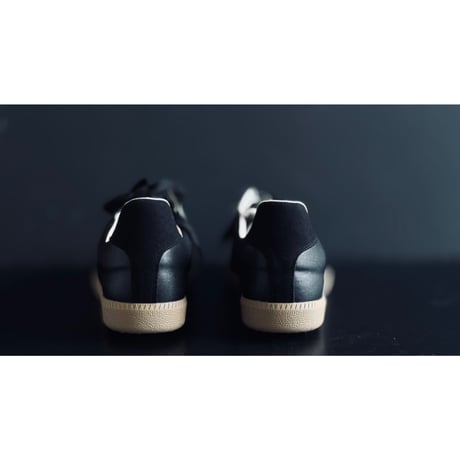 factory sample basic black  german trainer
