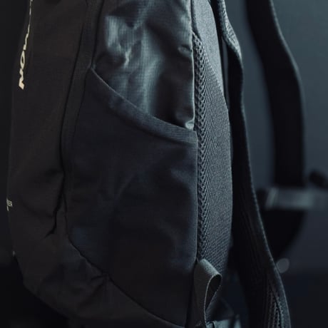 新品 salomon back pack