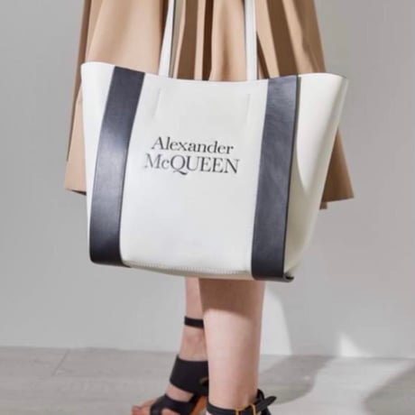 新品 alexander mcqueen logo leather bag