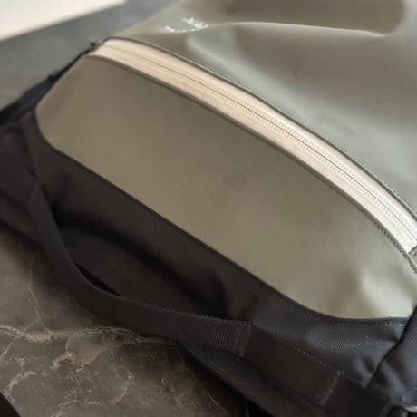 arcteryx shoulder bag limited model