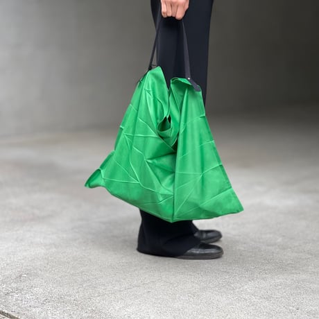 新品 isseymiyake × ittala pleats bag green