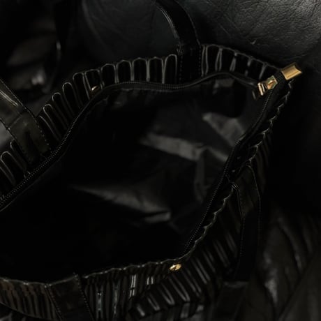 factory sample pleats bag black