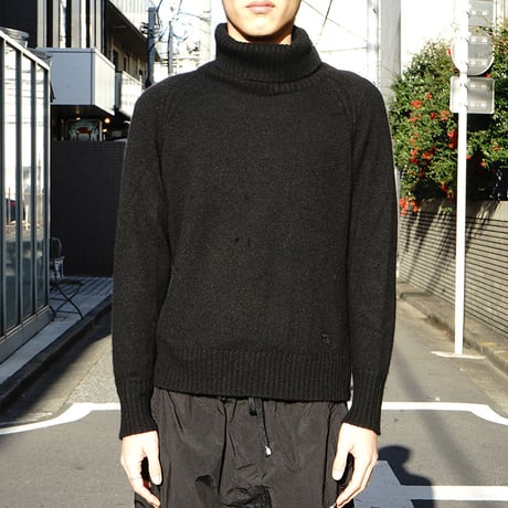 BURBERRY London cashmere wool turtleneck