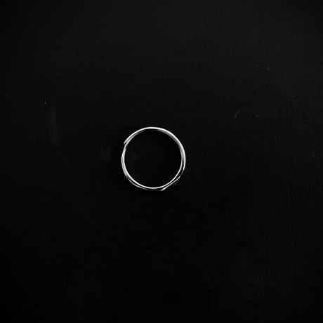 【update & price down 】factory sample silver 925 möbius ring