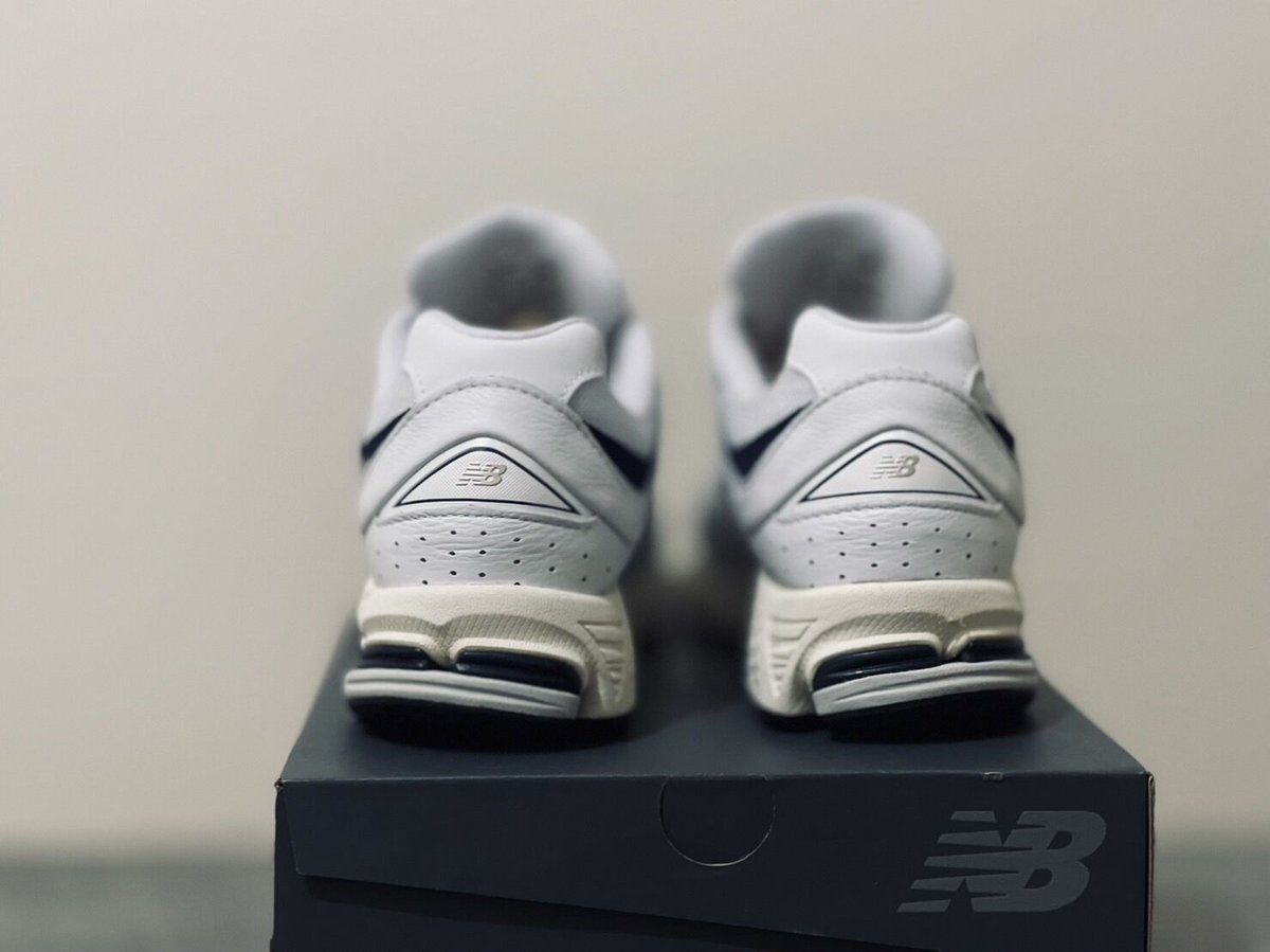 新品 new balance 2002R uk7.5 | requality