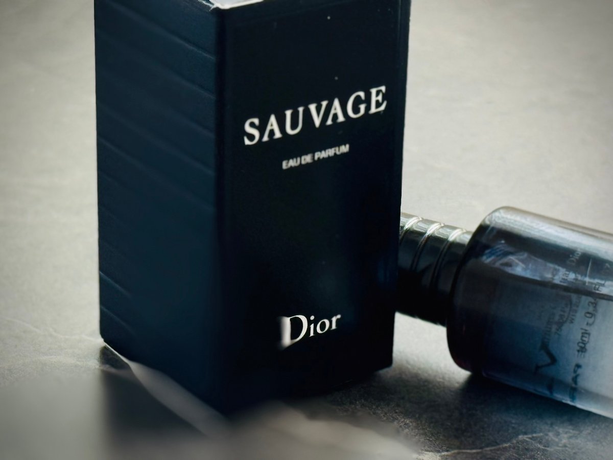 極美品DIOR SAUVAGE size34 極美品DIOR SAUVAGE size34 【公式通販】